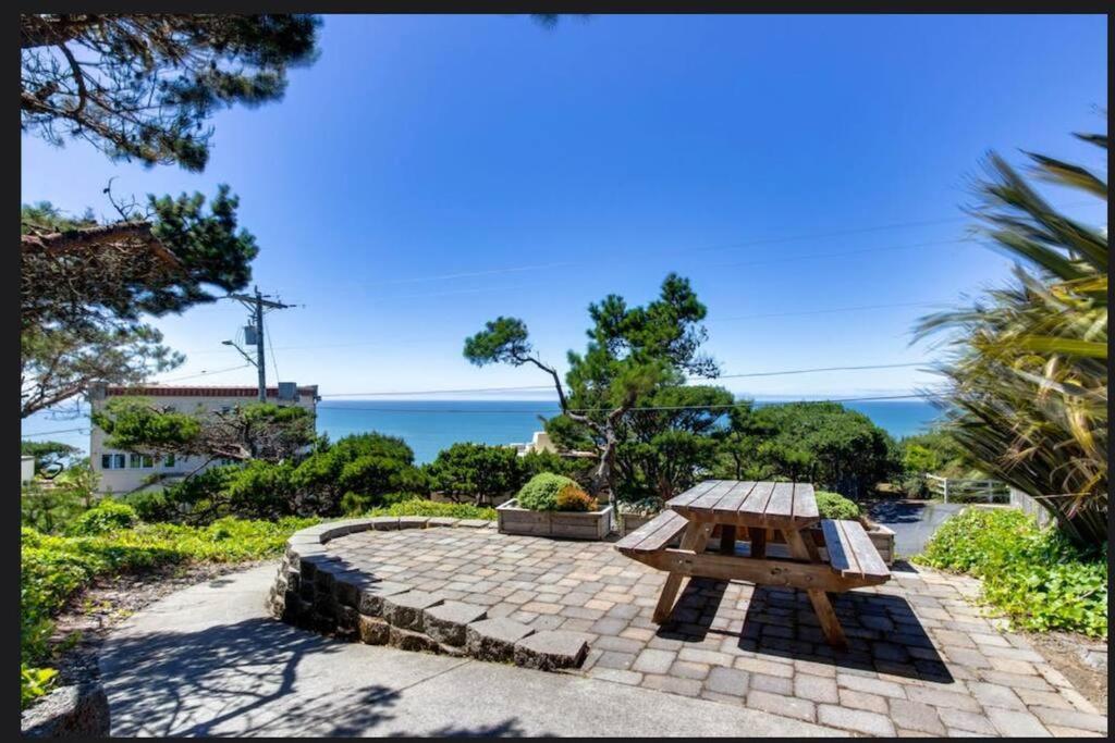 Condo By The Sea Линкольн-Сити Экстерьер фото